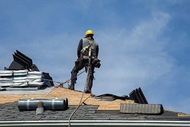 Professional Roofing technician working in Middleburg, PA